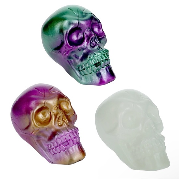 Set of 3- 2-18” Metallic Finish Purple/Green Hanging Skeltons & Skull Decoration - Picture 17 of 17